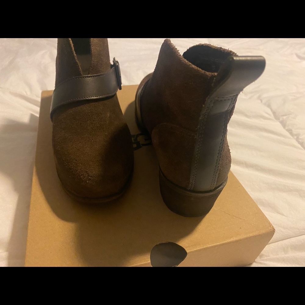 Ugg belted wright bootie - Picture 5 of 6